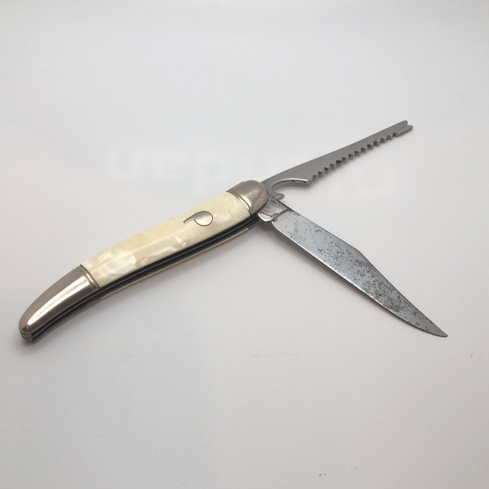 IMPERIAL FISH KNIFE  --  3.5" long blade  -- Made 1956-1988 VTG